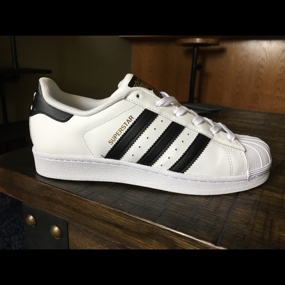 Adidas Superstar Sneakers